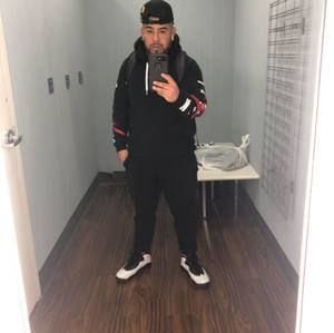 Meet your Posher, Max